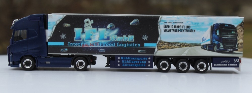 Volvo FH Gl. XL refrigerated semitrailer | RailRoad Modeling