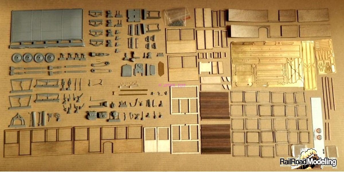 In the box (arrainging this took as much time as the rest of the review)