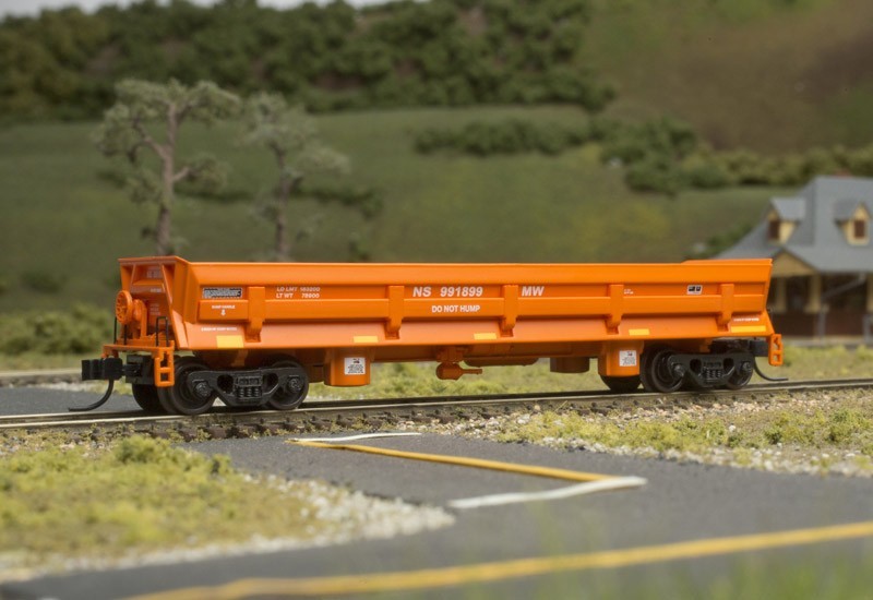 Master® N Difco Dump Car