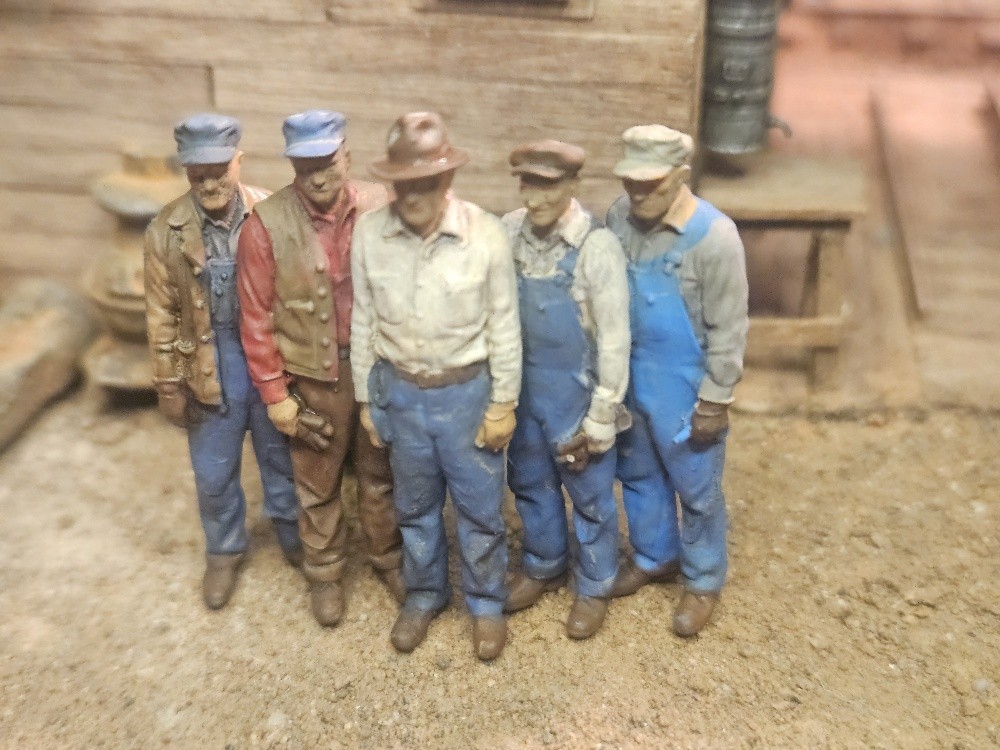 RRPR-O-51 freight train crew