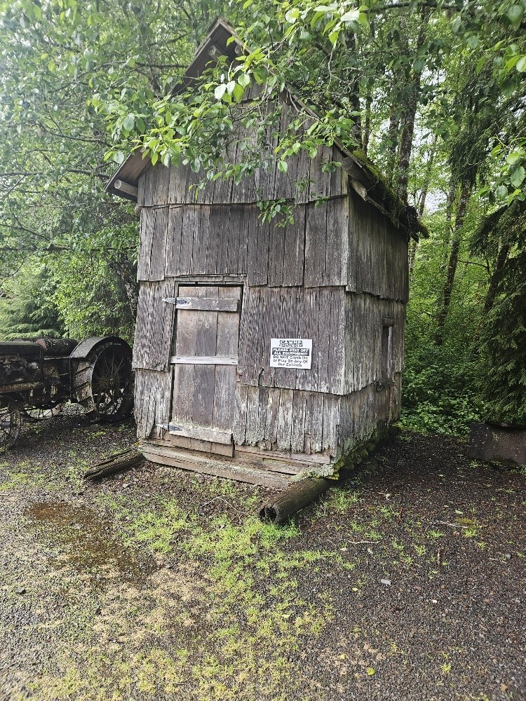 Draggable bunk house