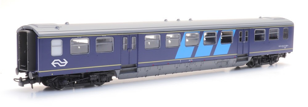 Dutch Railways push–pull train “Klompentrein” and Other New Models in HO Scale
