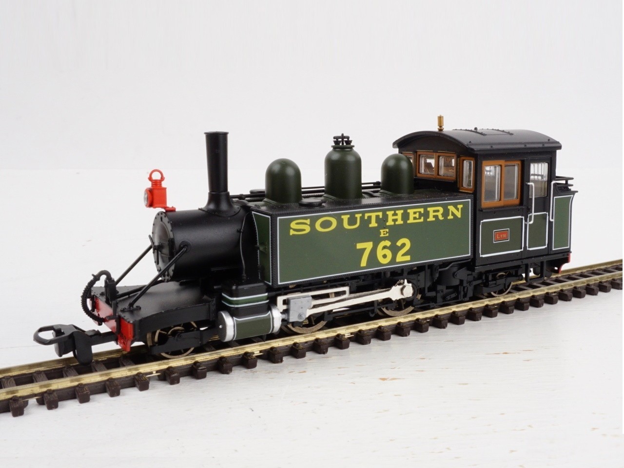 L&BR Lyn Production Images